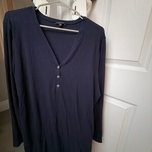 Universal Standard Size M (18) Navy Ribbed V-Neck Henley Top with Buttons